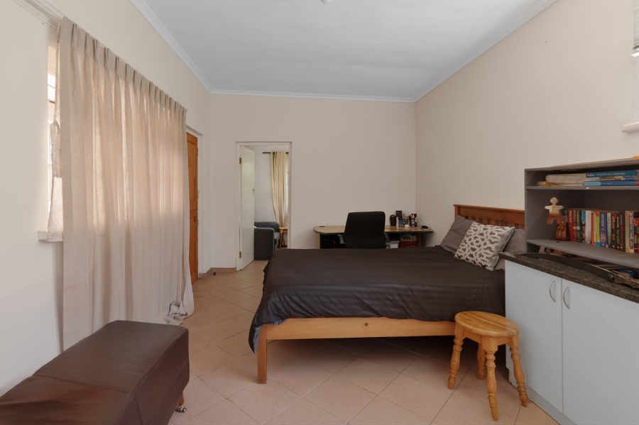 4 Bedroom Property for Sale in Morningside Western Cape